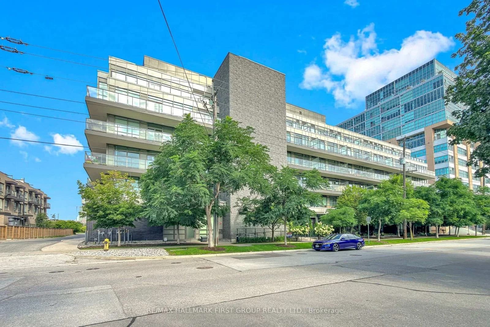 Photo of Fieldway Road in Toronto · Islington-City Centre West