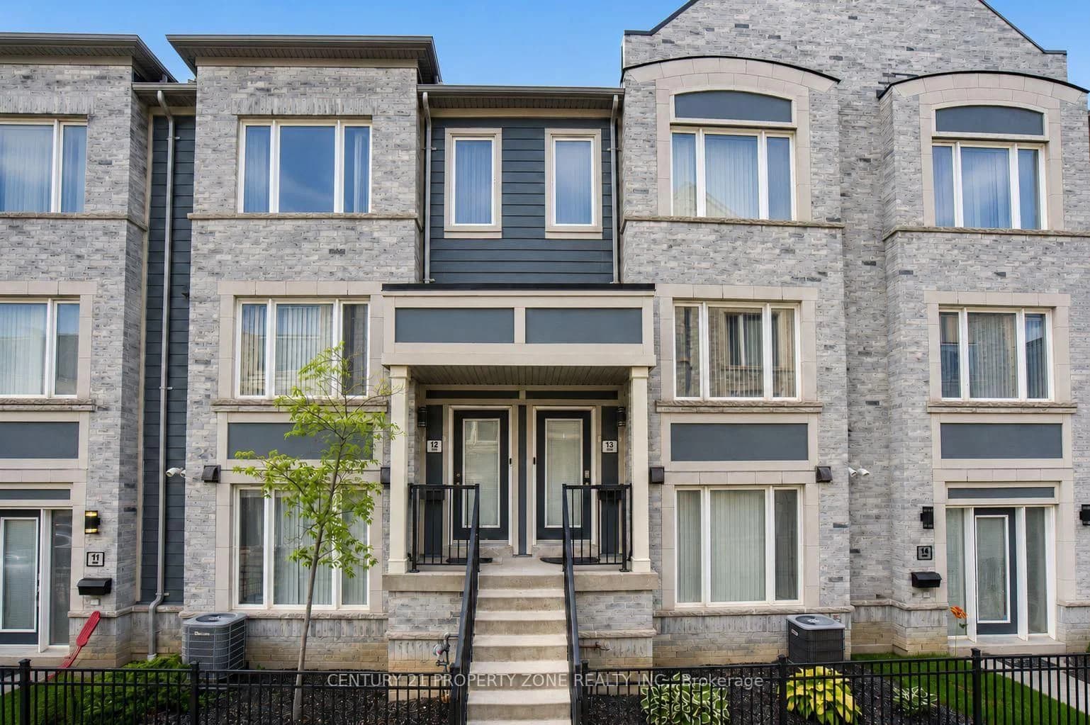 Oscar Peterson Boulevard in Mississauga · Churchill Meadows — photo 2