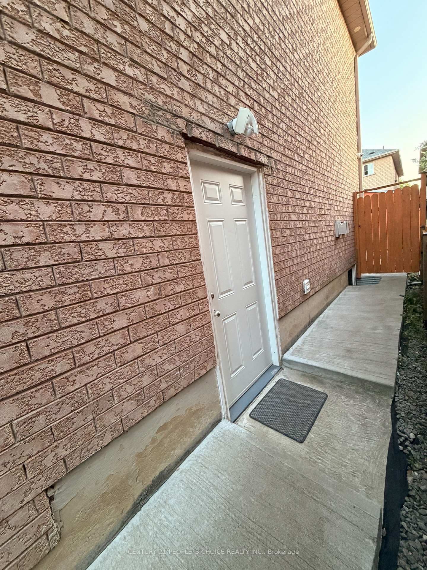 Allangrove Drive 2 in Brampton · Fletcher's Meadow — photo 2
