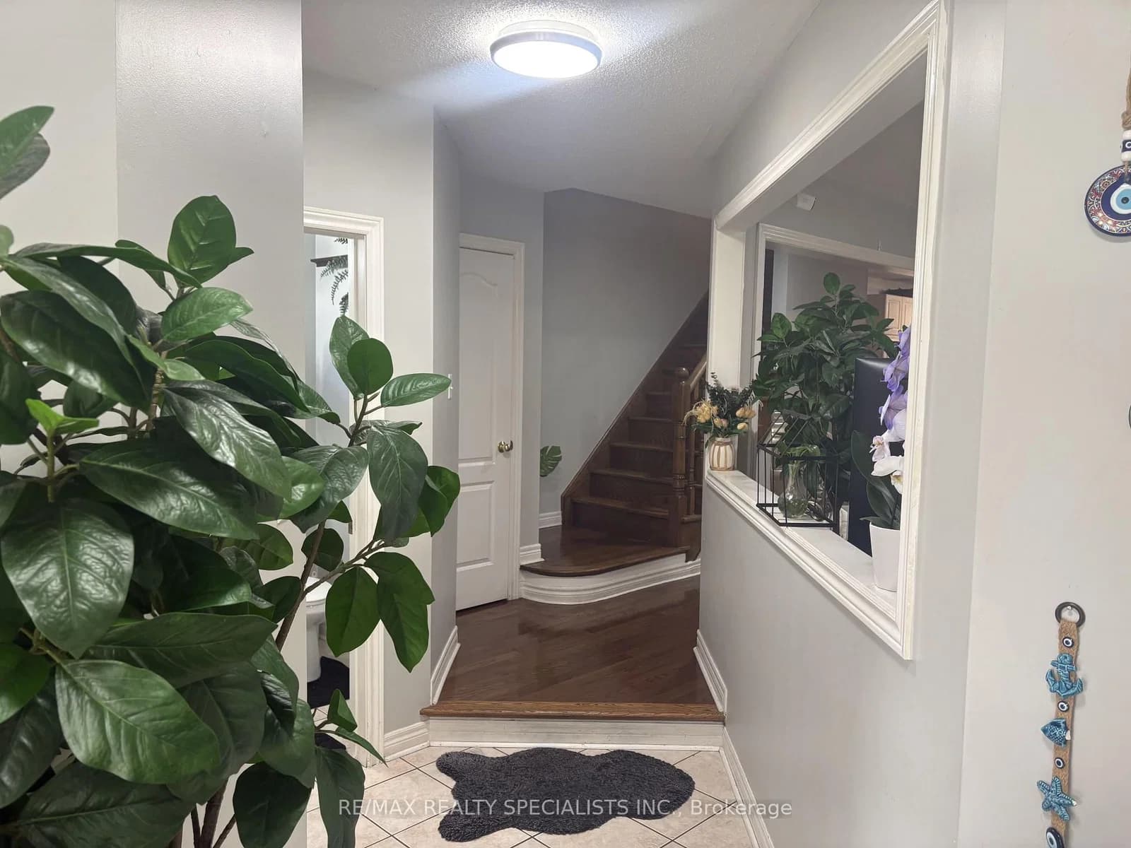 Bentley Drive in Mississauga · Churchill Meadows — photo 2