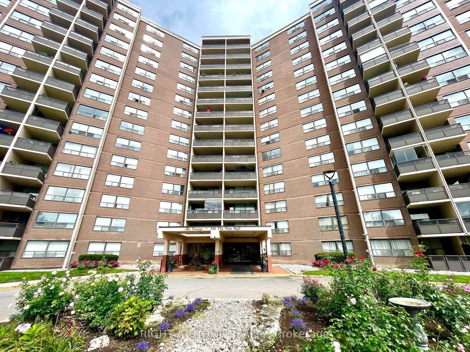 Photo of The West Mall in Toronto · Etobicoke West Mall