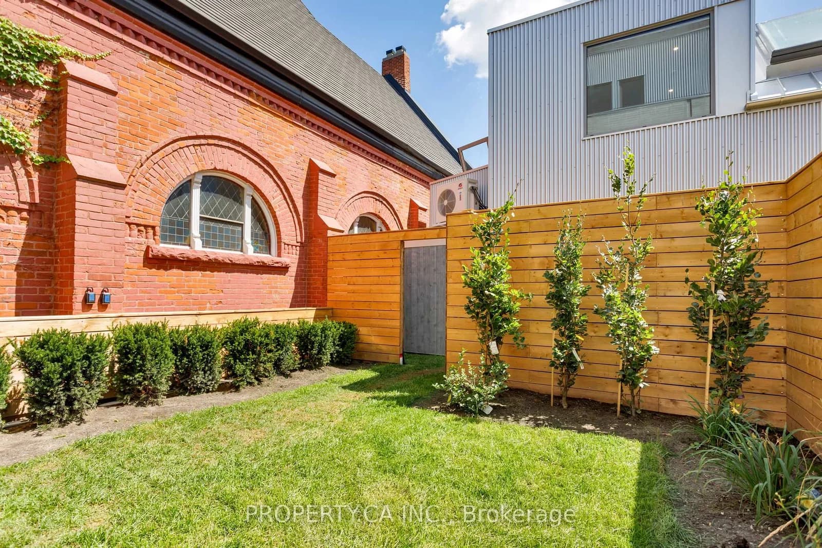 Keele Street #2 in Toronto · Junction Area — photo 3