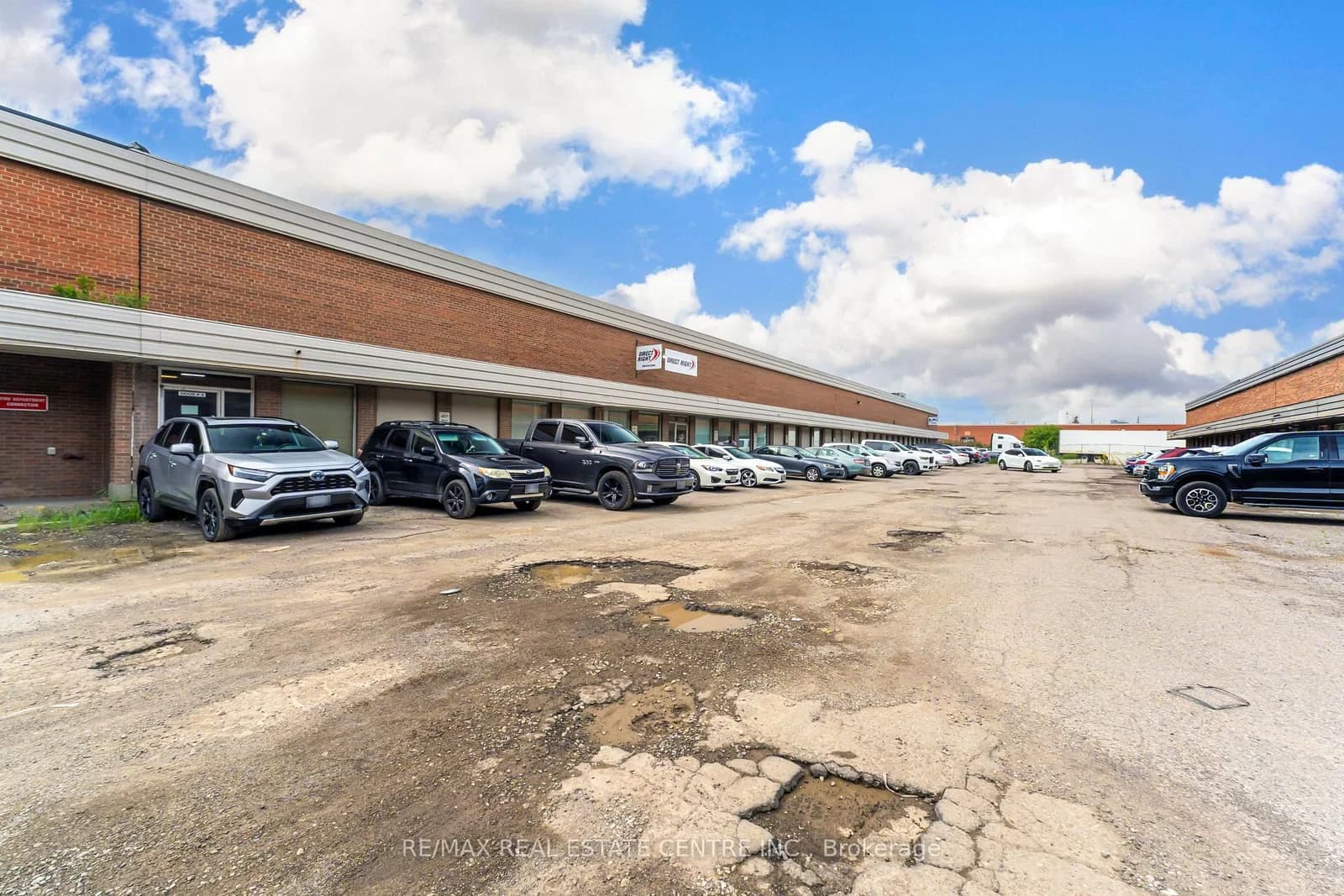 Photo of Clarence Street in Brampton · Brampton East Industrial