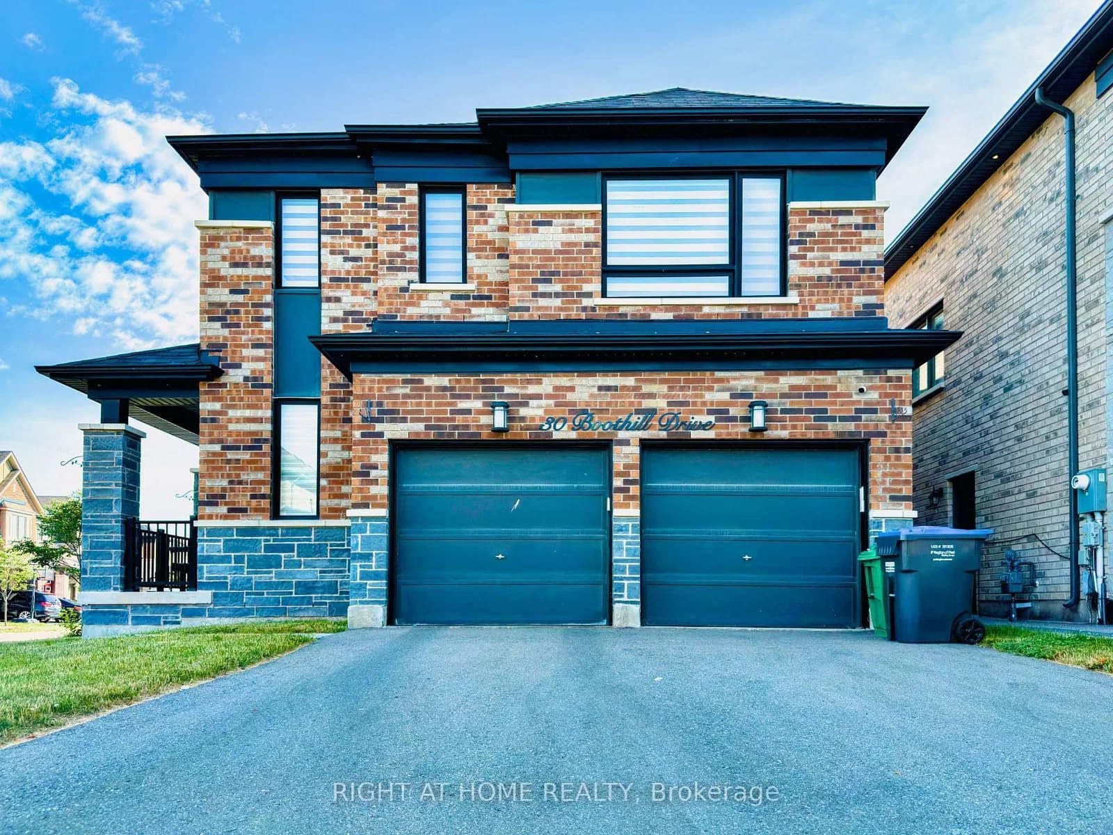 Boothill Drive in Brampton · Northwest Brampton — photo 2