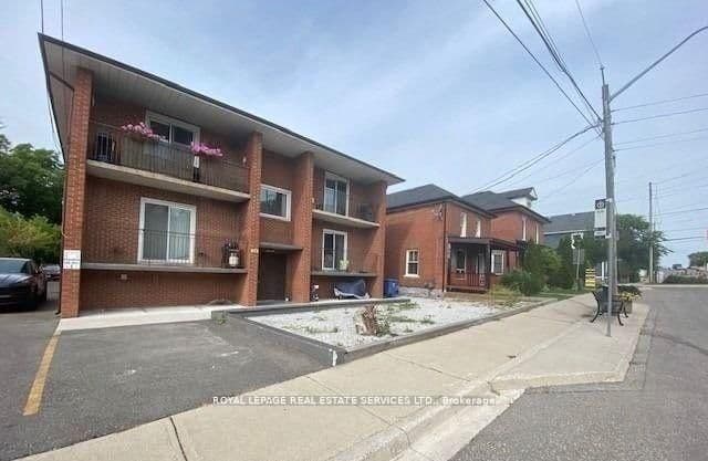 Photo of Main Street in Halton Hills · Georgetown