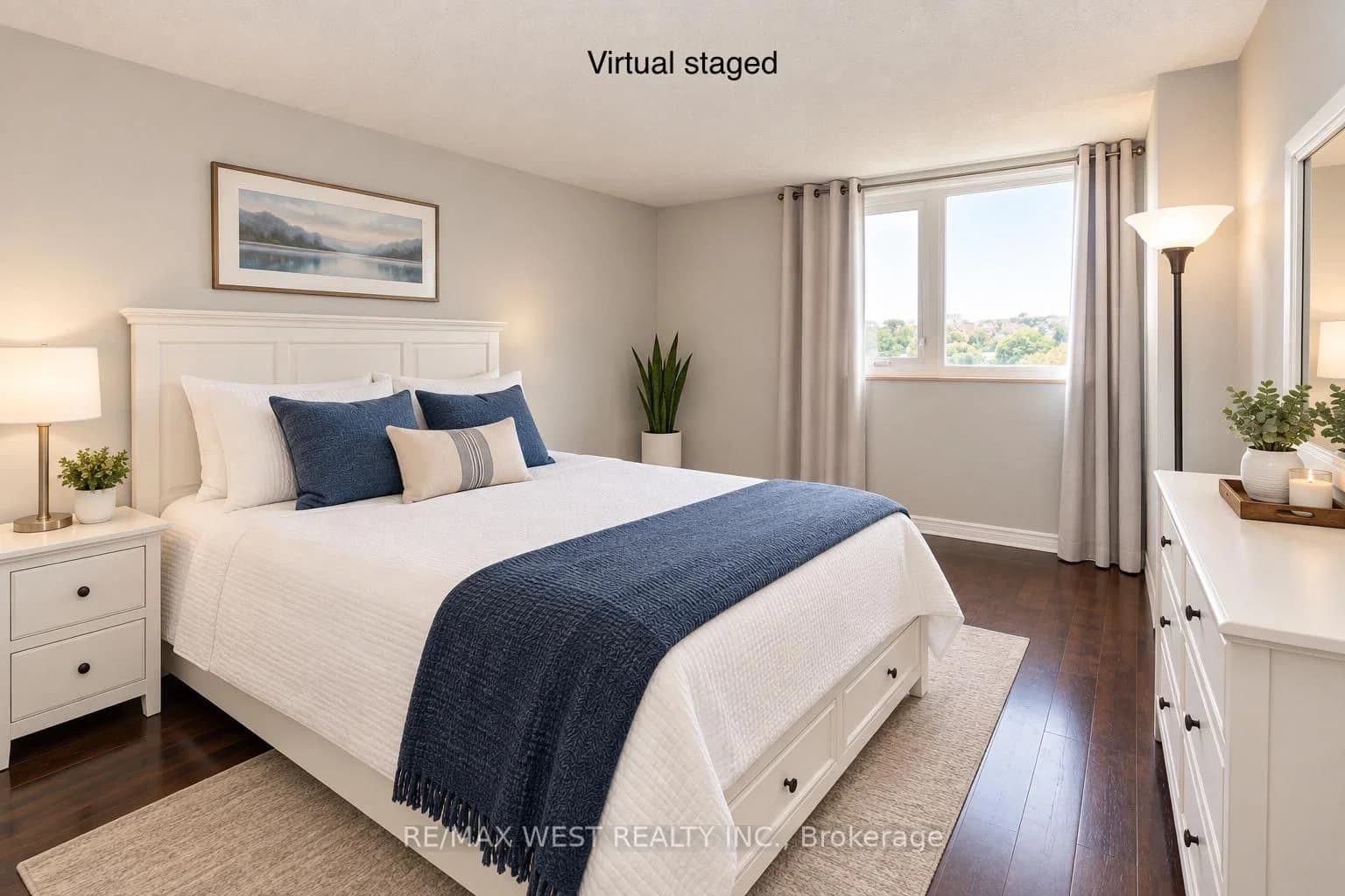 Scarlett Road in Toronto · Rockcliffe-Smythe — photo 2