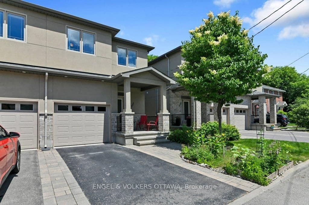 Duncairn Avenue in Ottawa · Westboro/Hampton Park — photo 2