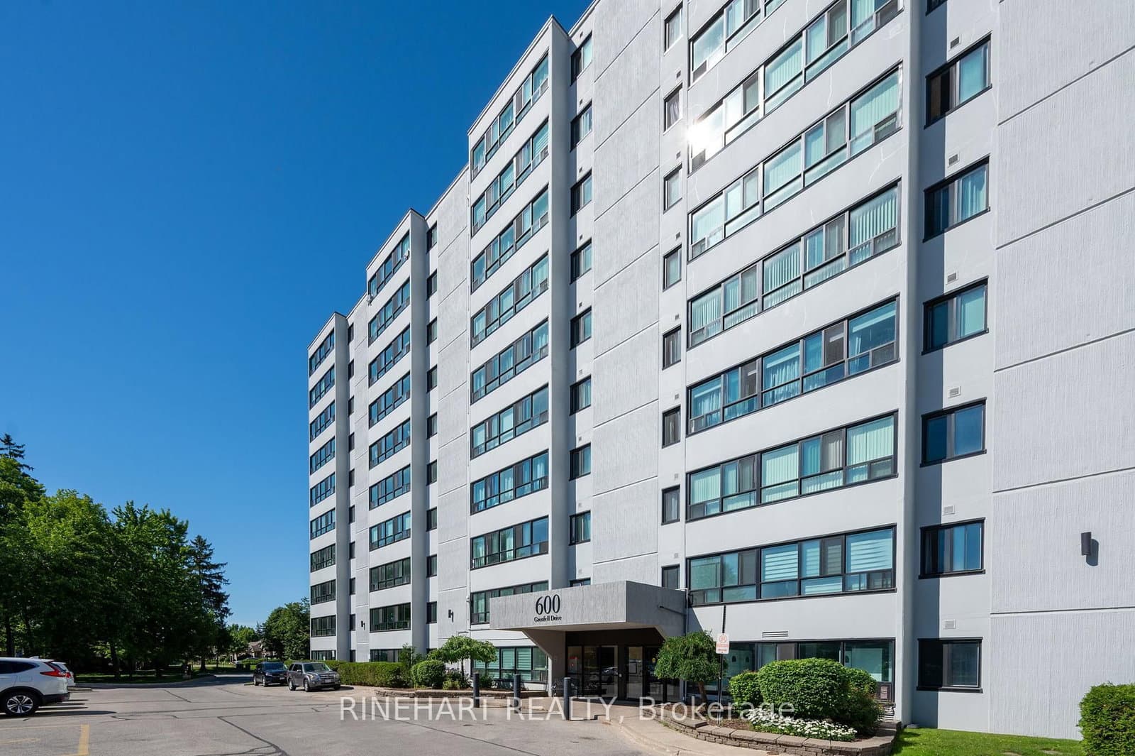 GRENFELL Drive in London North · North C — photo 3