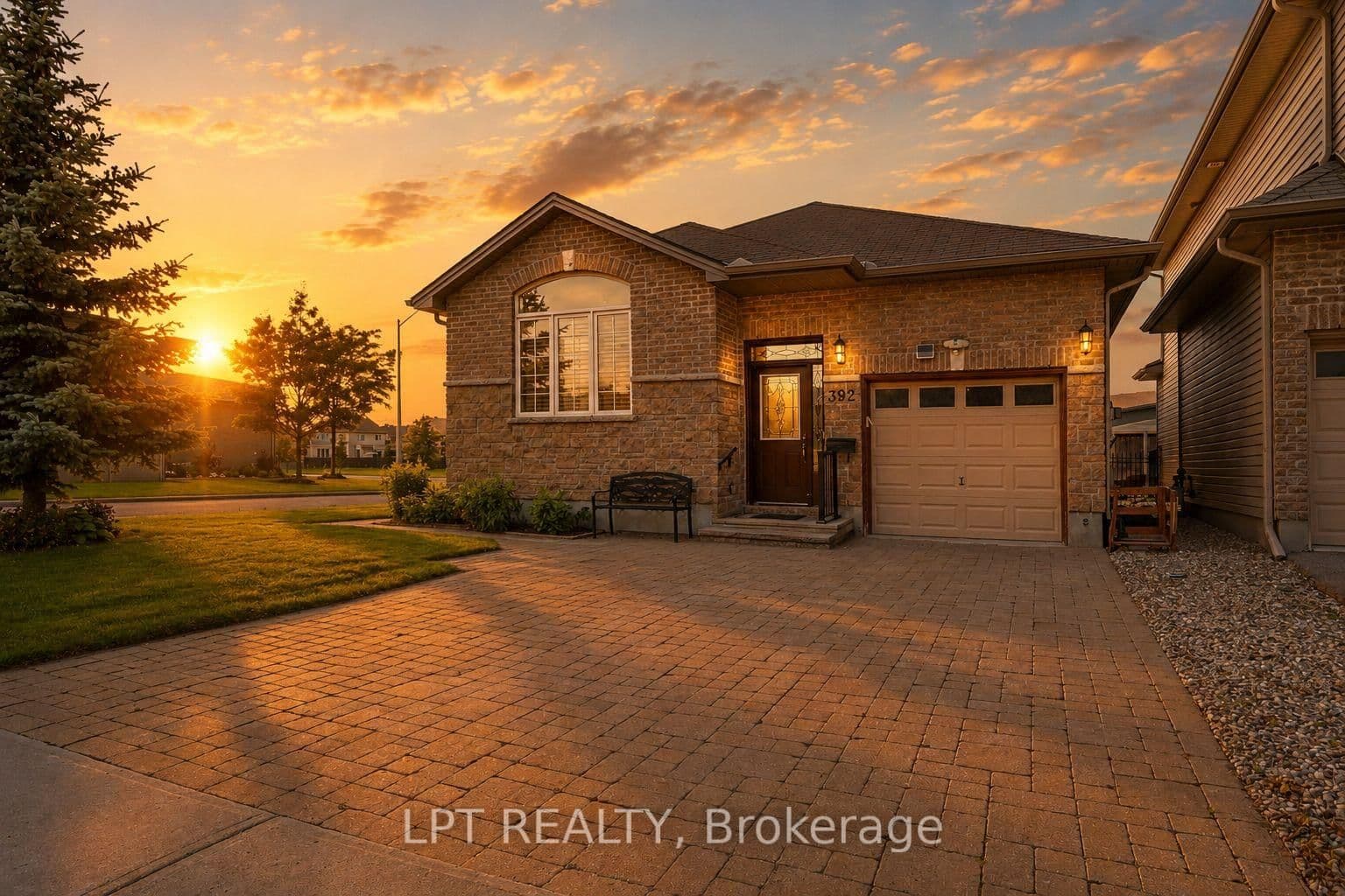 Photo of Bamburgh Way in Ottawa · Barrhaven - Cedargrove/Fraserdale