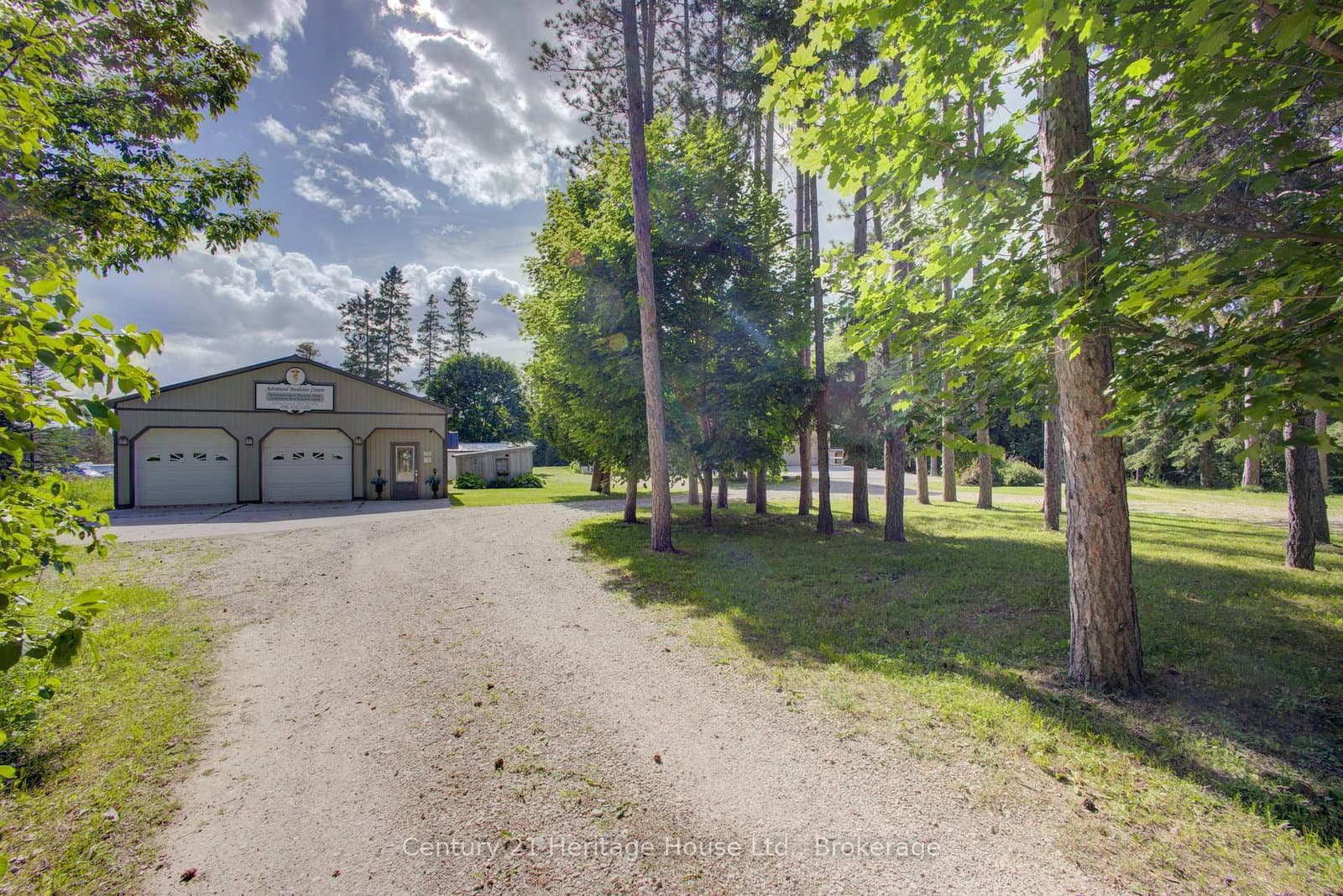 6 Highway in West Grey · West Grey — photo 3