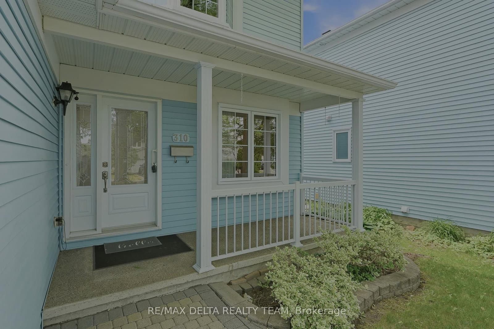 Mceachern Crescent in Orleans · Bilberry Creek/Queenswood Heights — photo 2