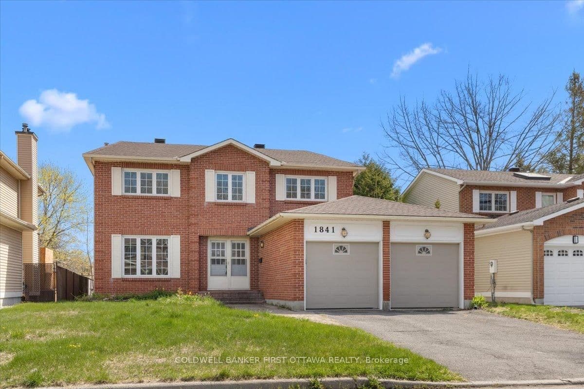 Thistleleaf Crescent in Ottawa · Chapel Hill — photo 2
