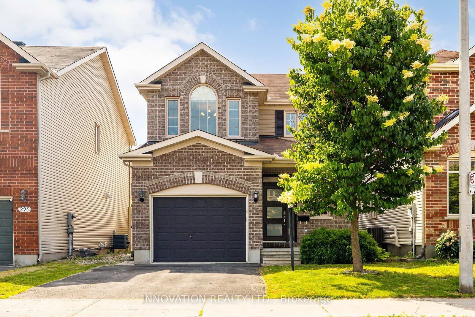 Photo of Calaveras Avenue in Ottawa · Barrhaven - Longfields
