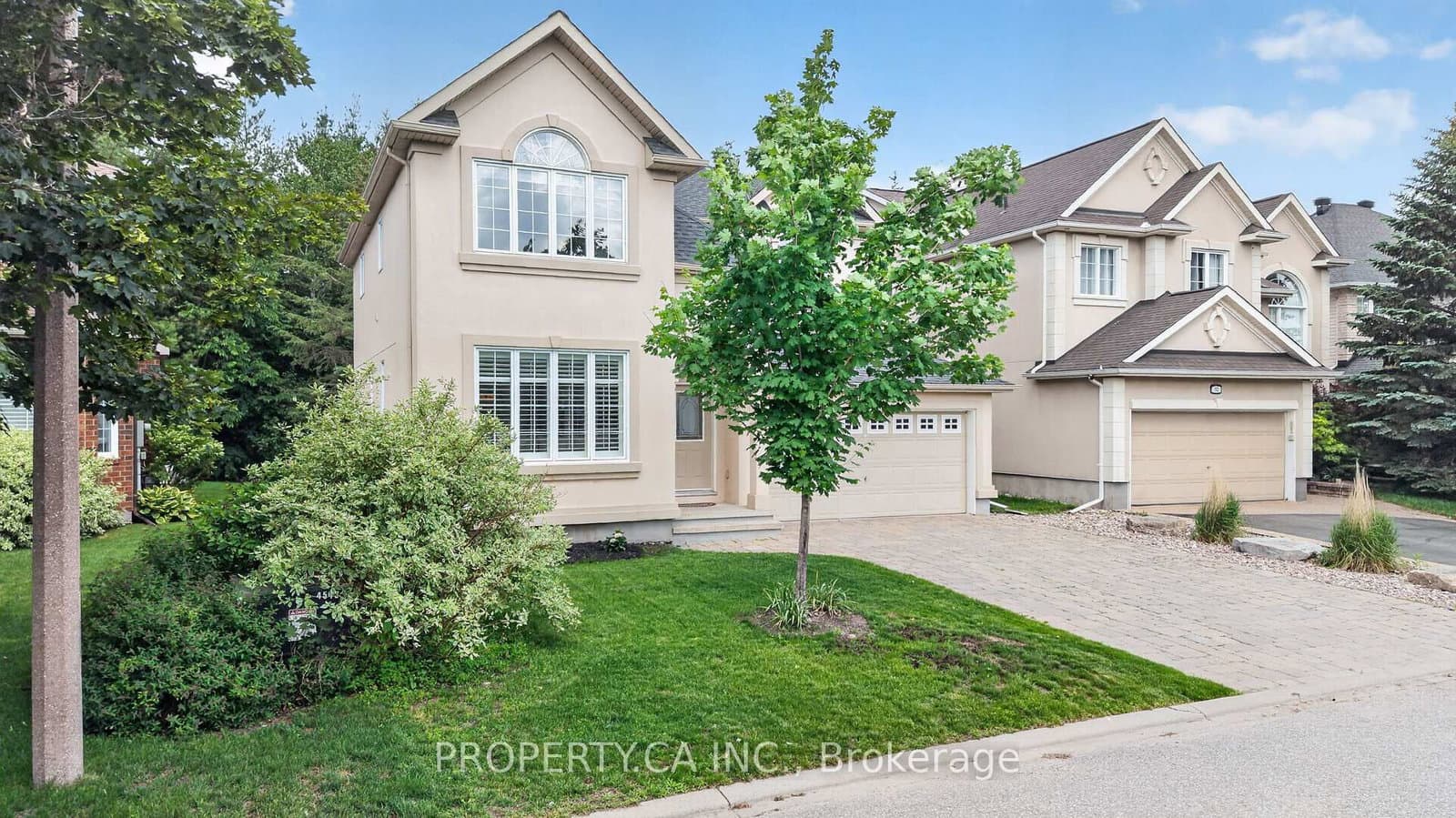 Broughton Street in Kanata · Kanata Lakes/Heritage Hills — photo 2