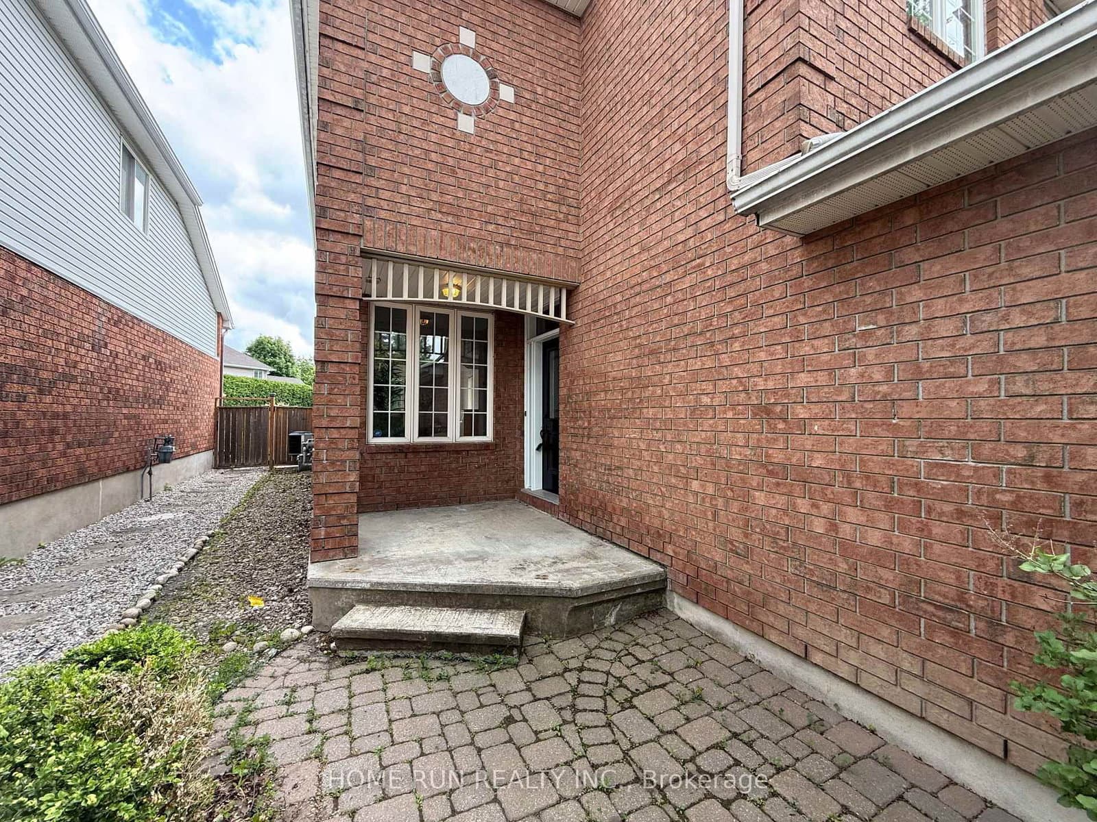 Wildmint Square in Ottawa · Riverside South/Gloucester Glen — photo 3