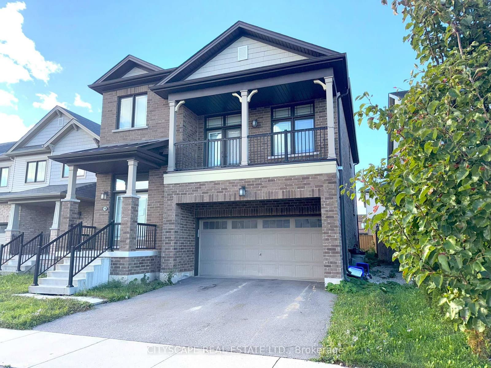 Pagebrook Crescent in Hamilton · Stoney Creek Mountain — photo 2
