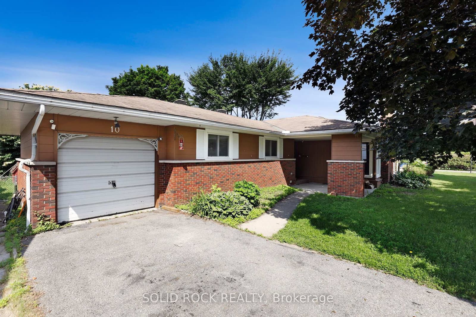 Photo of Orr Street in Barrhaven · Pheasant Run