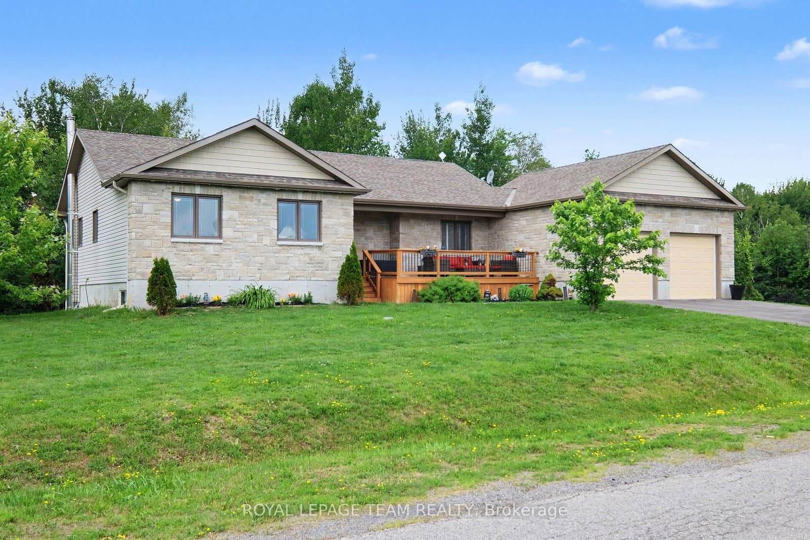 Photo of Starlight Place in Ashton · Btwn Franktown Rd. & Fallowfield Rd.
