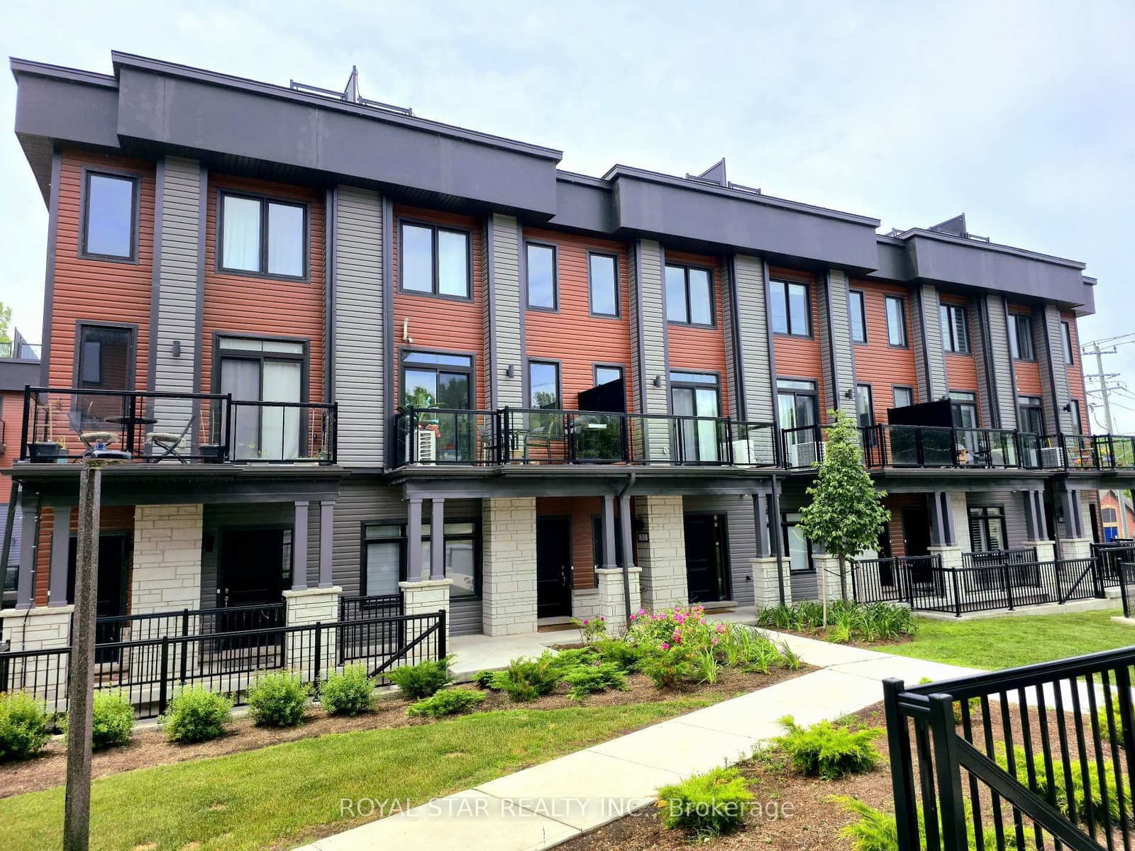 Photo of Willow Street in Brant · Paris