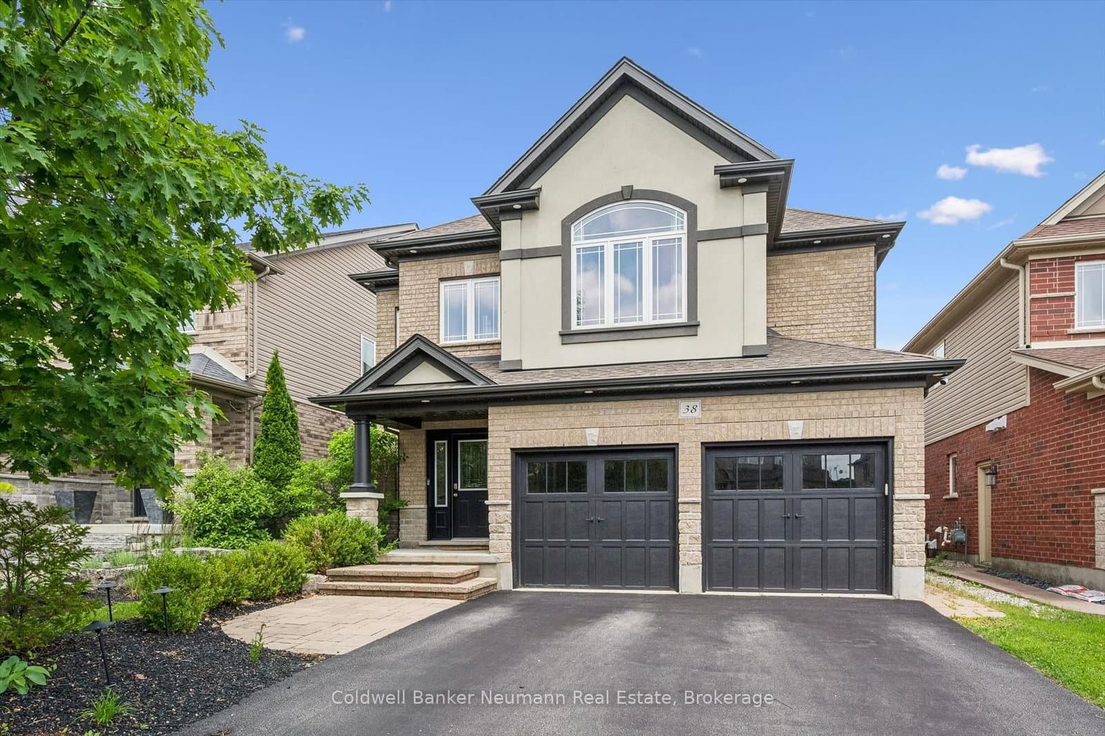 Photo of Baxter Drive in Guelph · Pineridge/Westminster Woods
