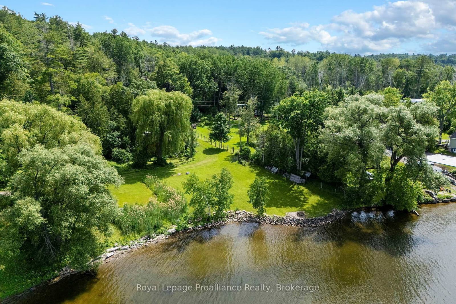 Photo of King Rd 325 Road in Hamilton Township · Rural Hamilton