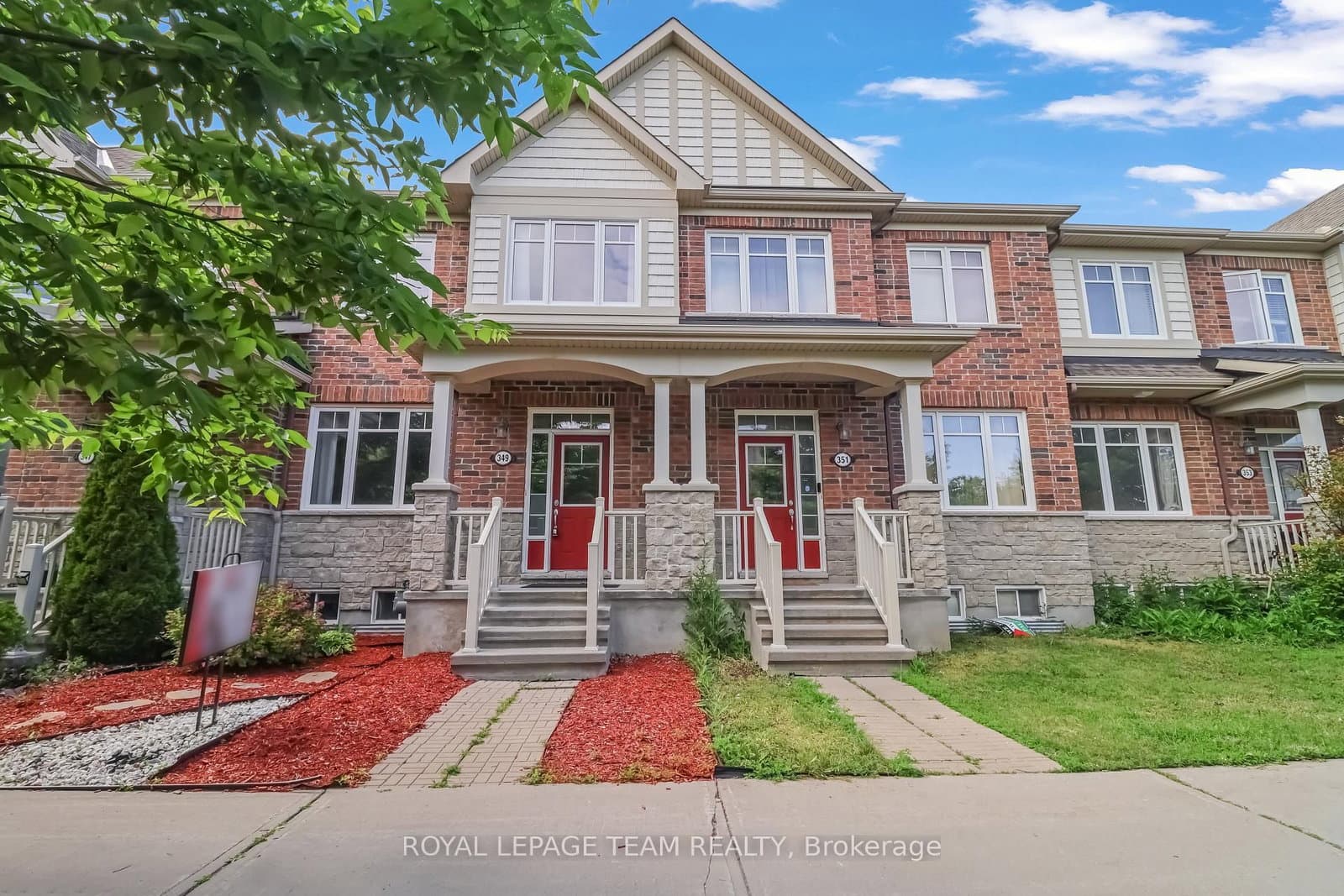 Photo of SWEETFLAG Street in Ottawa · Barrhaven - Longfields