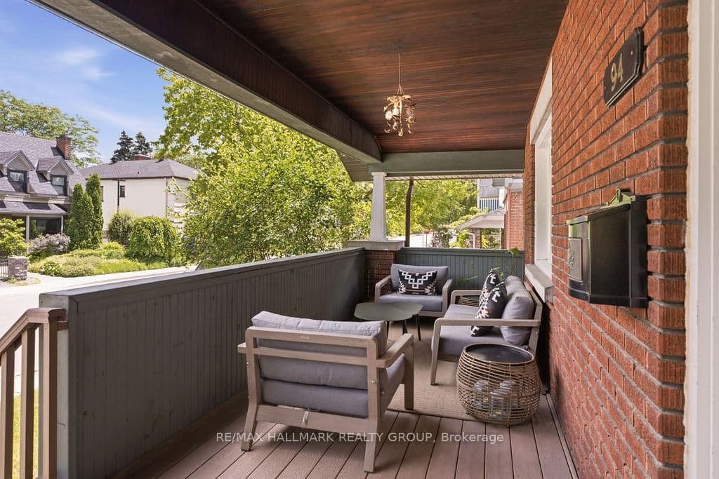 Marlborough Avenue in Ottawa · Sandy Hill — photo 2