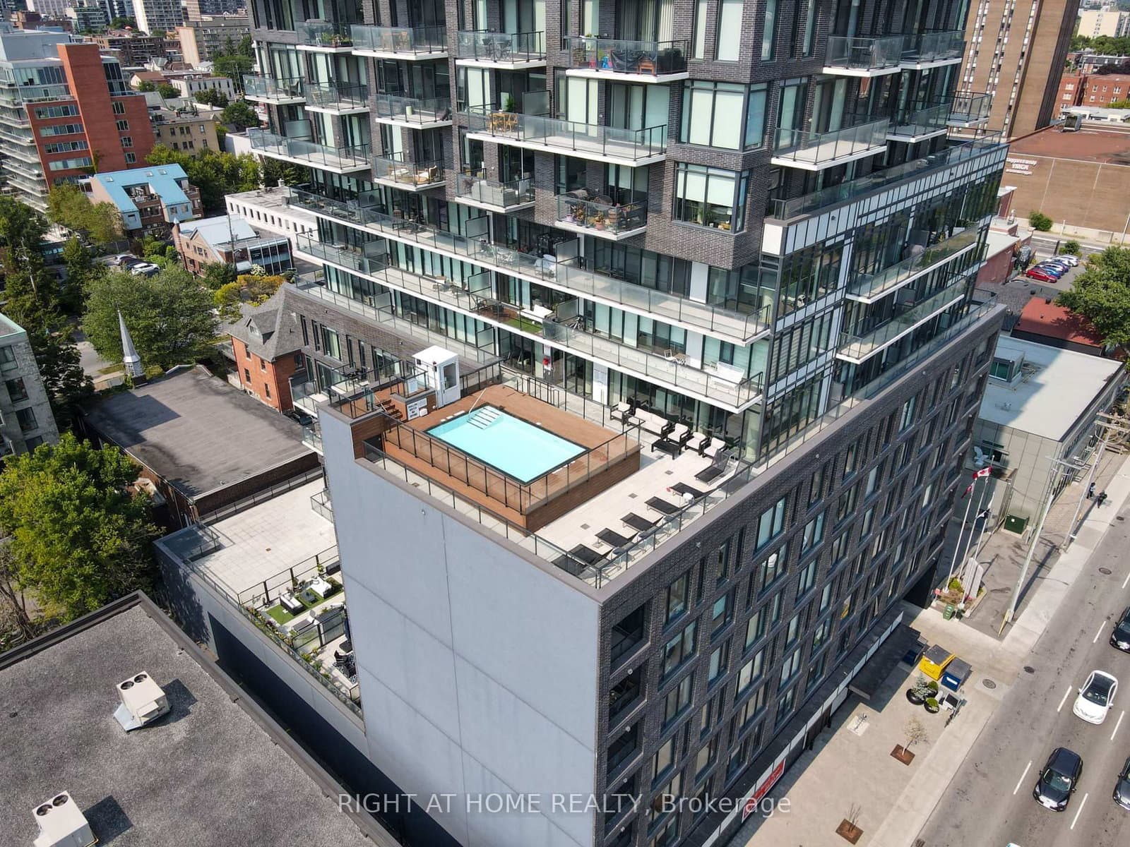 Catherine Street in Ottawa · Ottawa Centre — photo 2