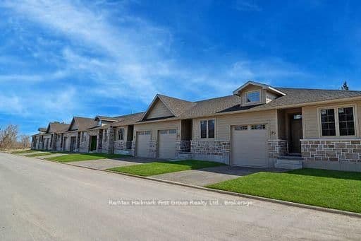 Photo of Pomeroy Avenue in Tweed · Tweed (Village)