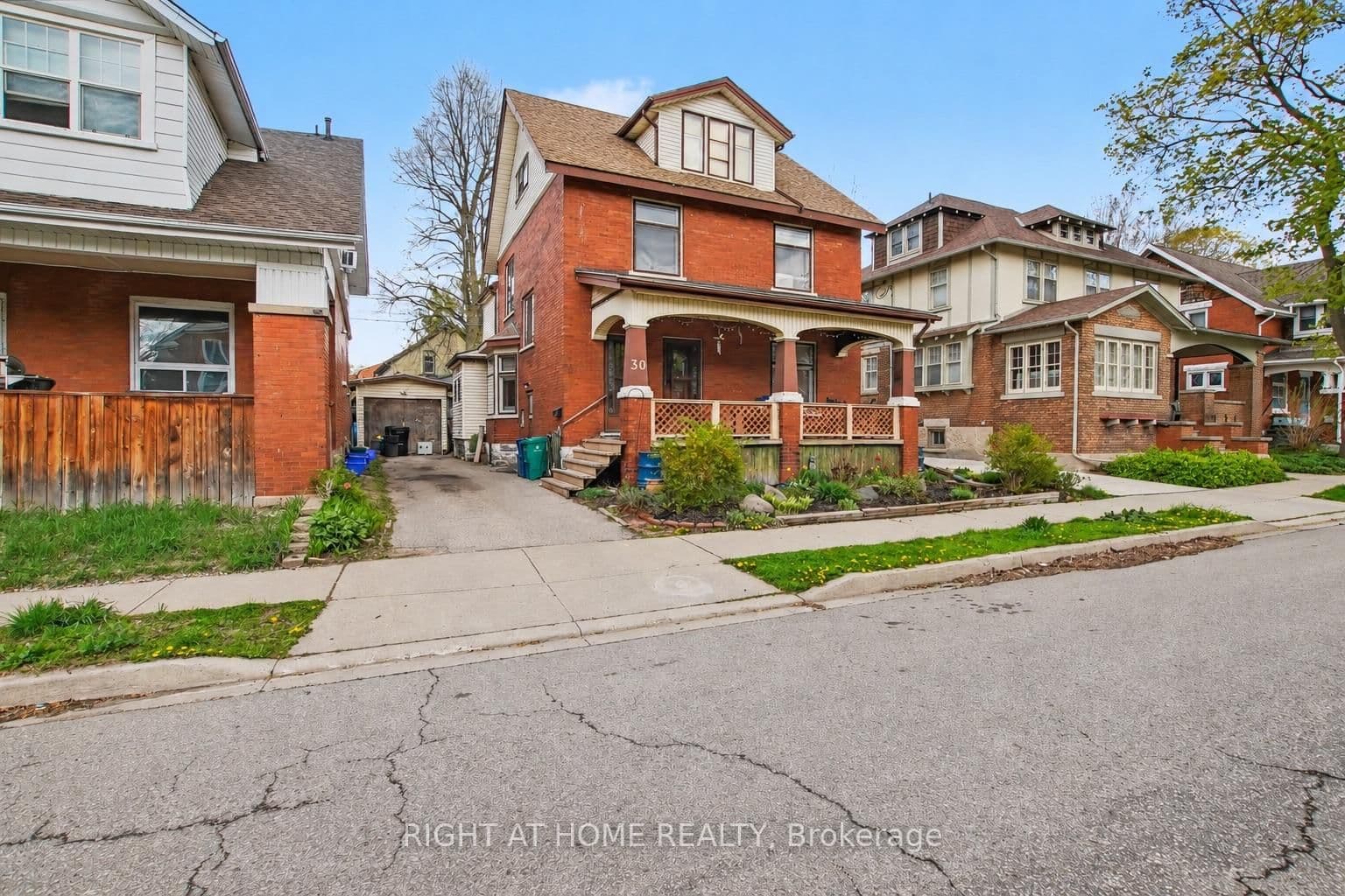 Hohner Avenue in Kitchener — photo 2