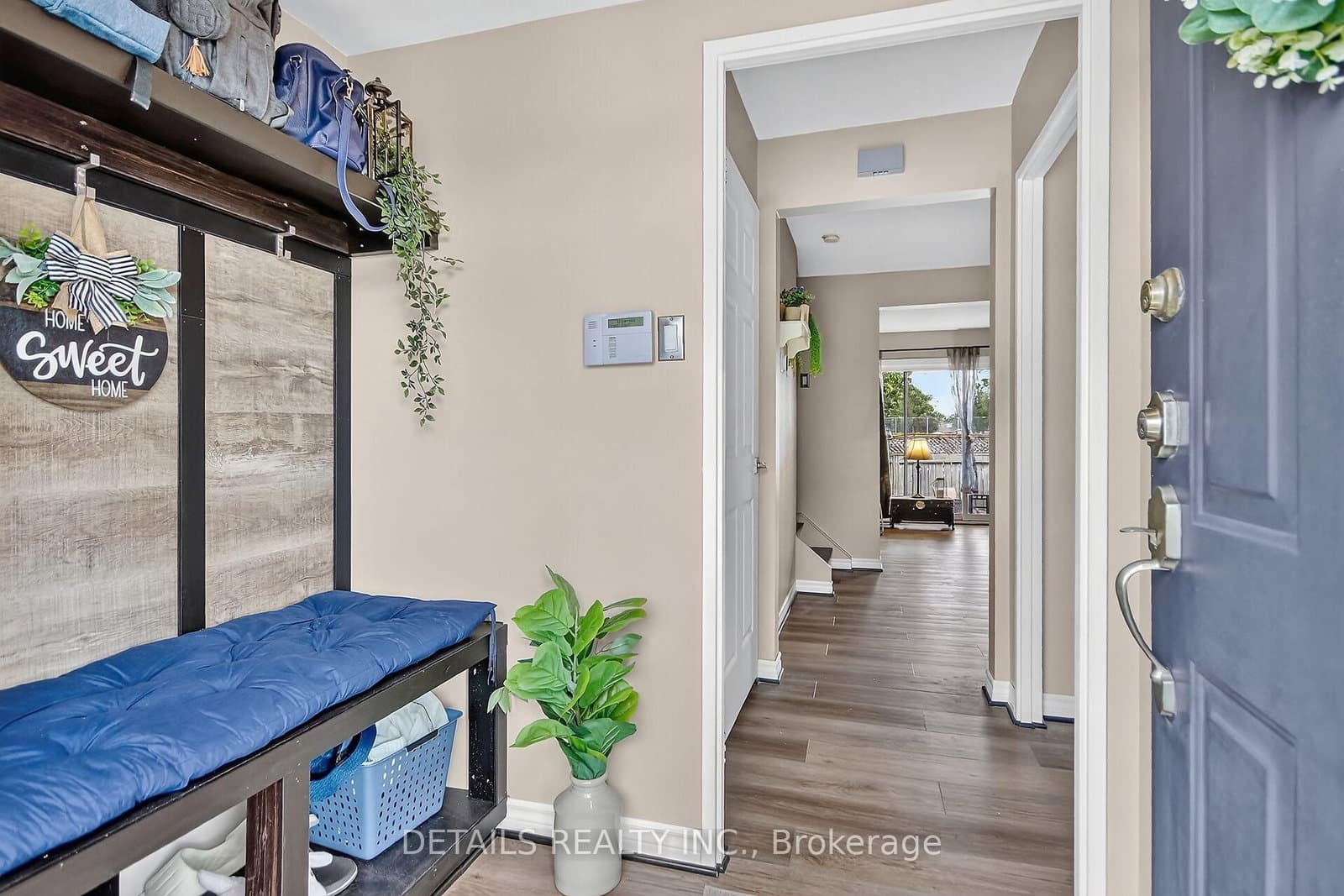 Heatherington Road, #- in Ottawa · Heron Gate/Industrial Park — photo 3