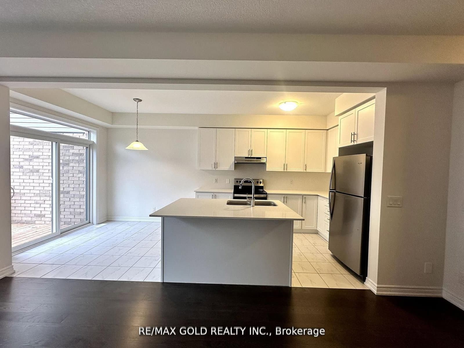 Broadacre Drive in Kitchener — photo 2