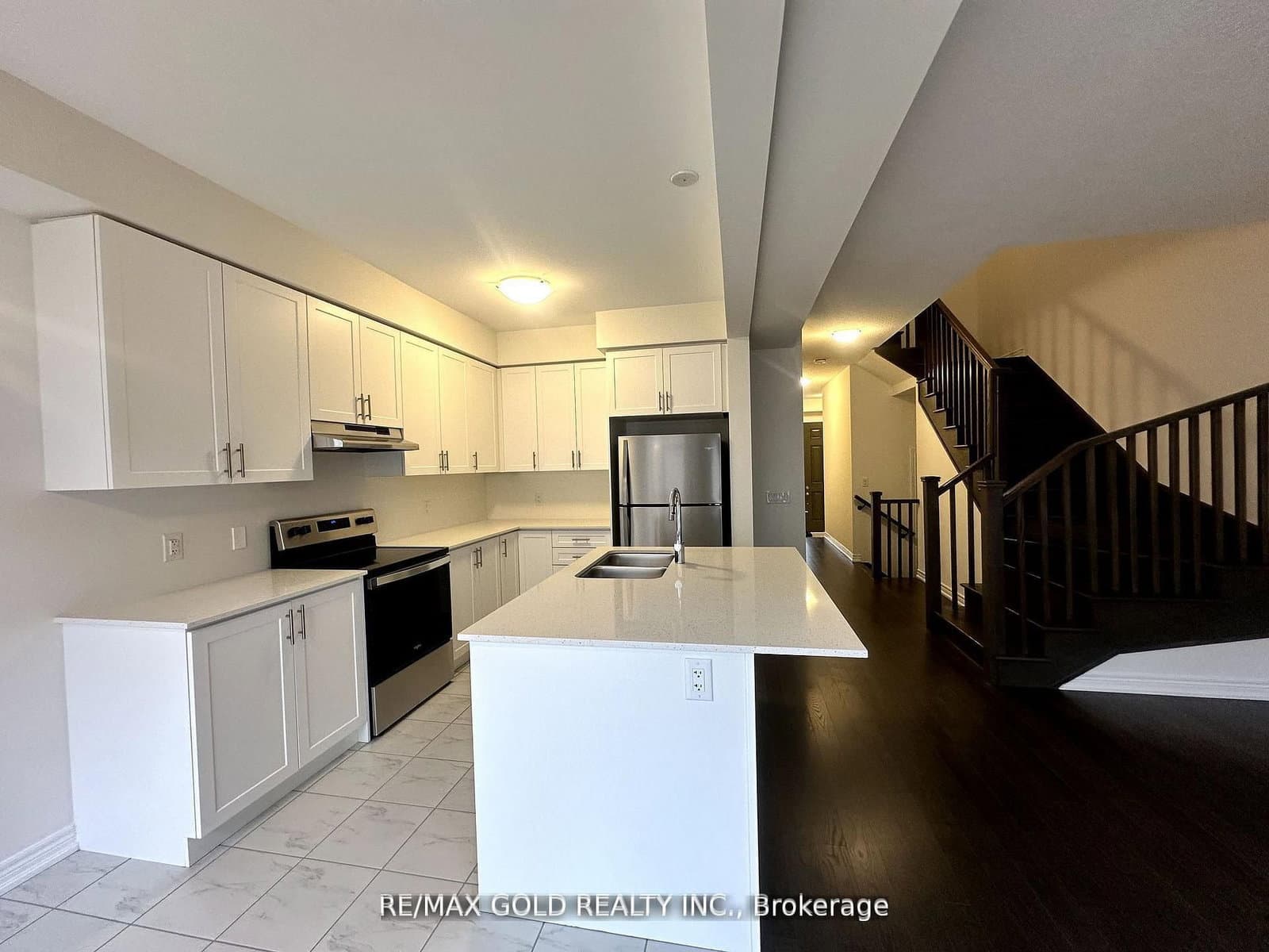 Broadacre Drive in Kitchener — photo 3