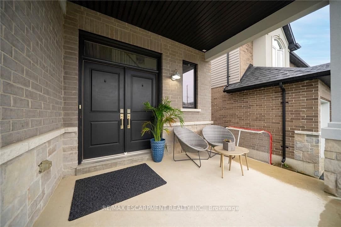 Eleanor Avenue in Hamilton · Eleanor — photo 2