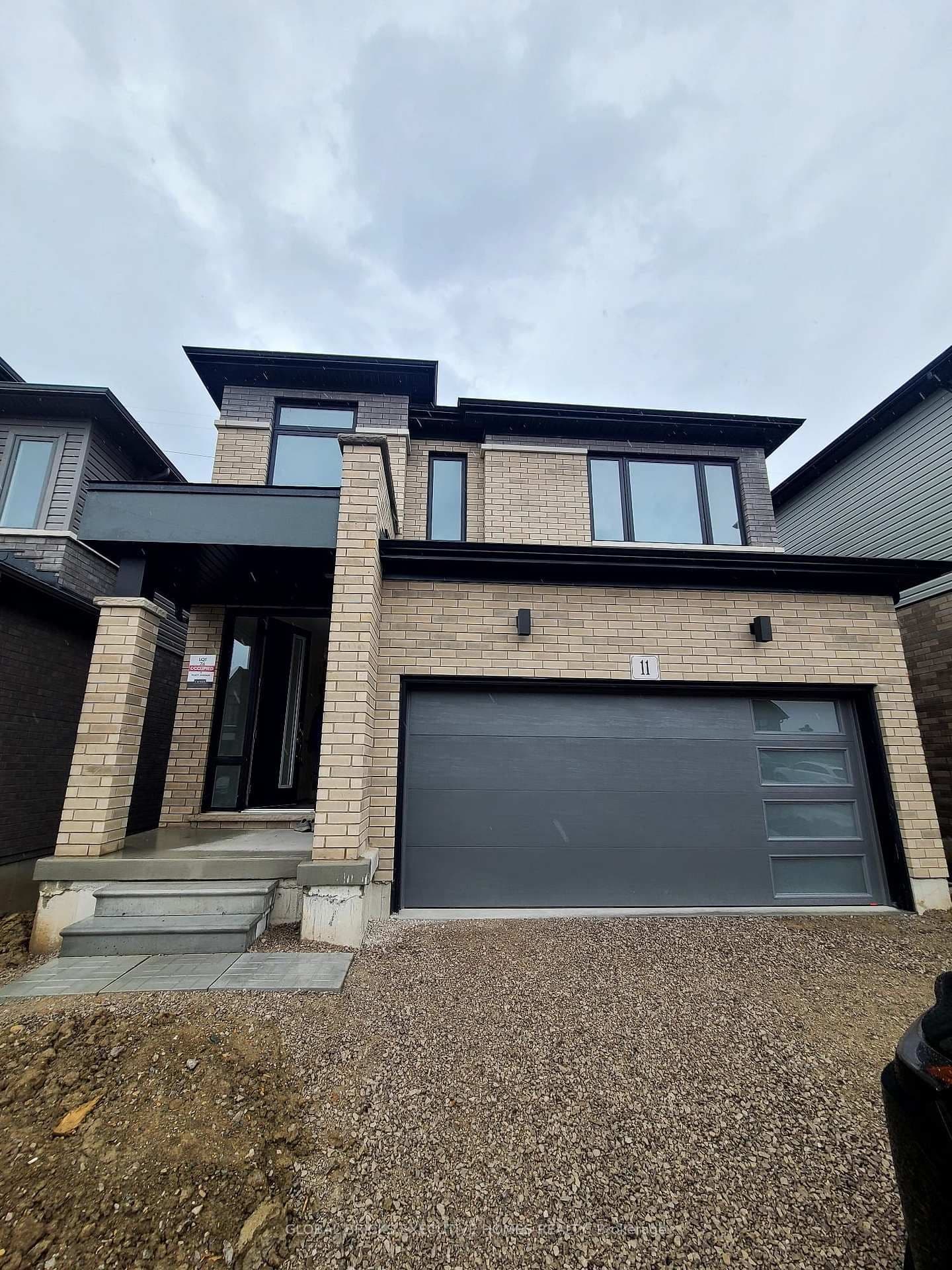Poett Avenue in Stratford · Stratford — photo 2