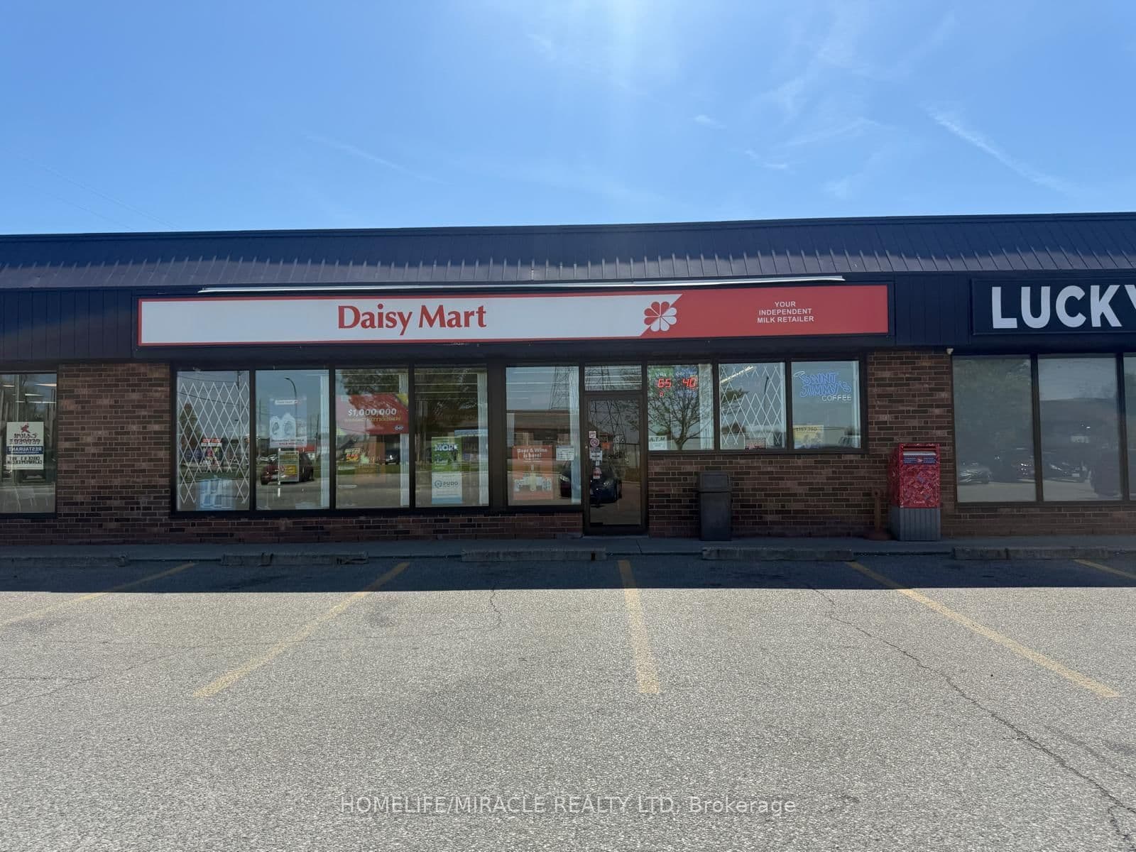 Photo of Grand Avenue in Chatham-Kent · Chatham