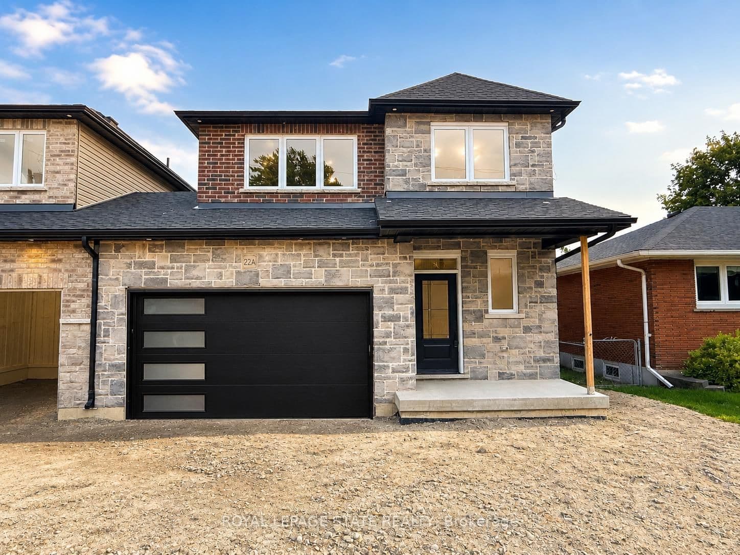 22-A Alpine Avenue in Hamilton · Stoney Creek — photo 2