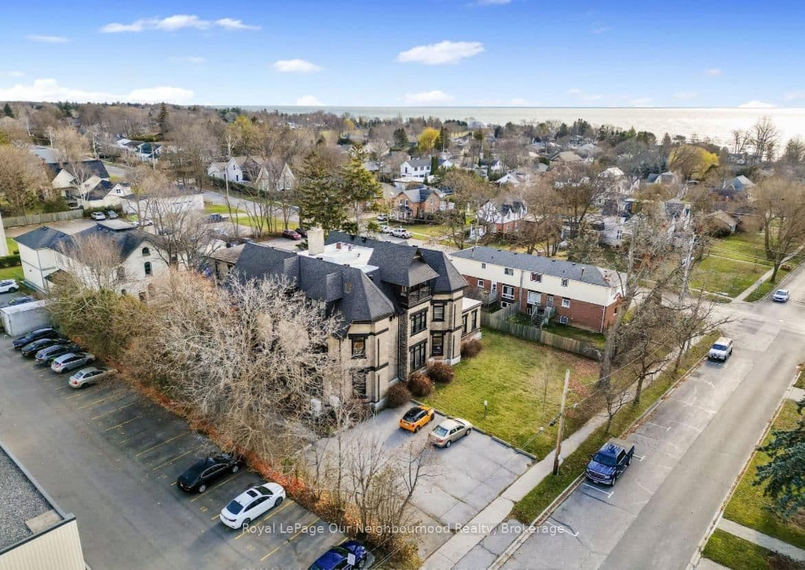 Photo of Green Street in Cobourg · Cobourg