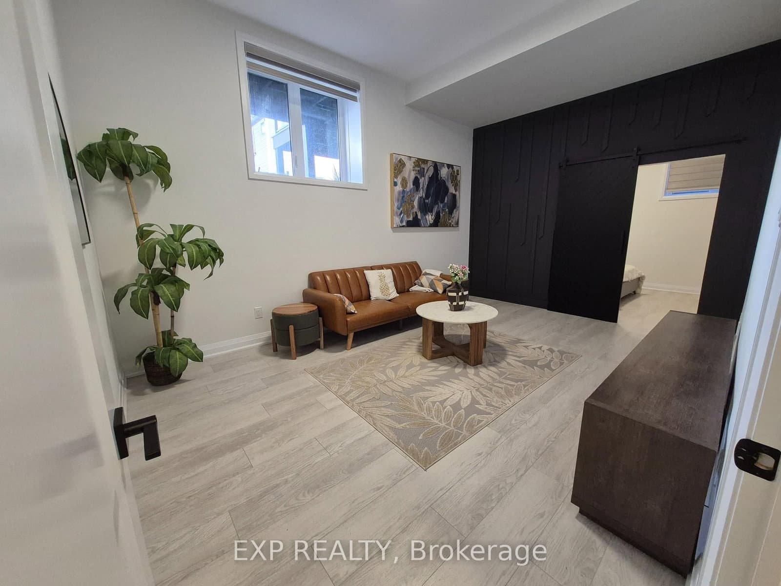 Lynn Coulter Street in Ottawa · Barrhaven - Half Moon Bay — photo 2