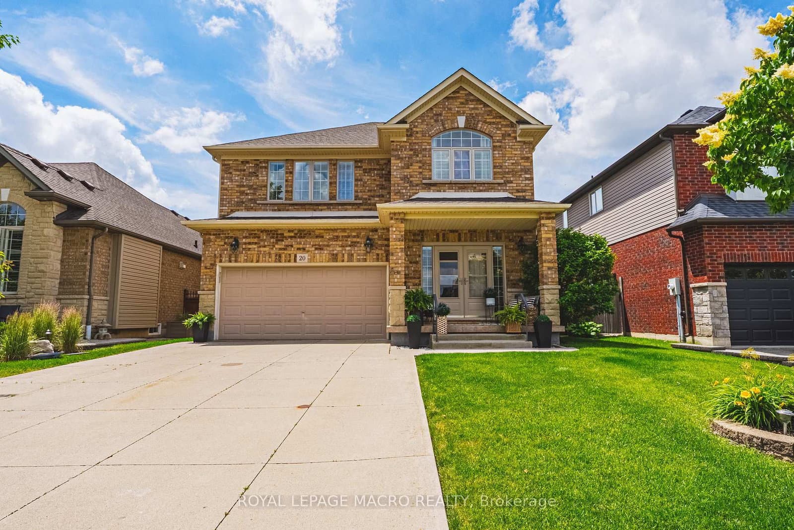 Photo of Degrow Crescent in Hamilton · Rural Glanbrook