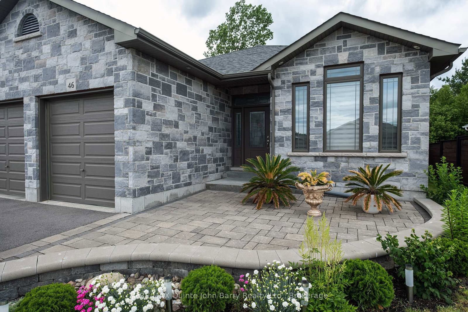 Birchmount Street in Quinte West · Murray Ward — photo 2