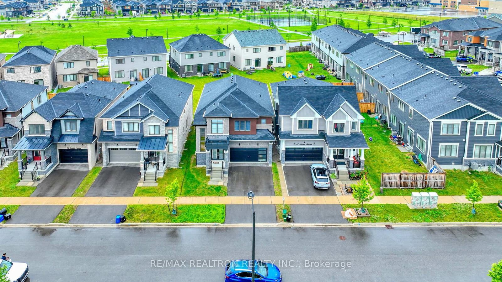 Hawick Crescent in Haldimand · Haldimand — photo 3