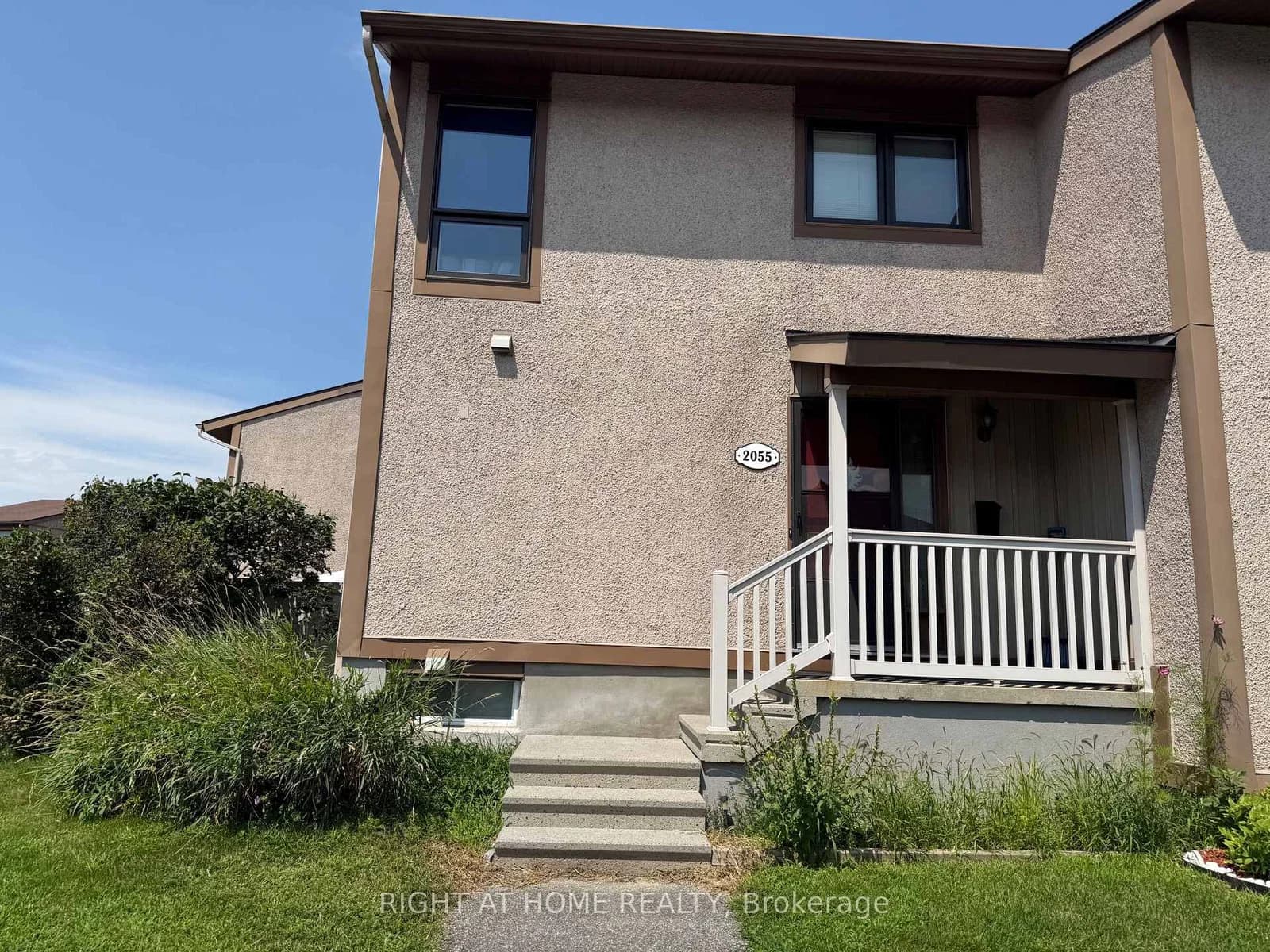 Photo of Stonehenge Crescent in Ottawa · Pineview