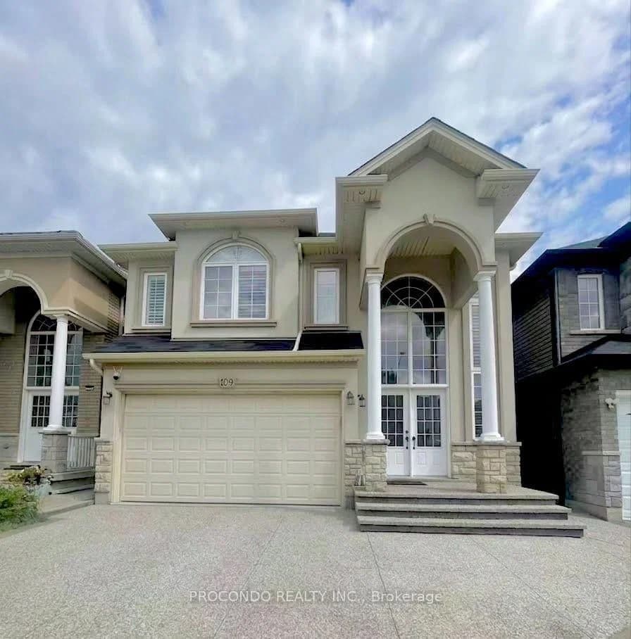 Photo of Chartwell Circle in Hamilton · Jerome