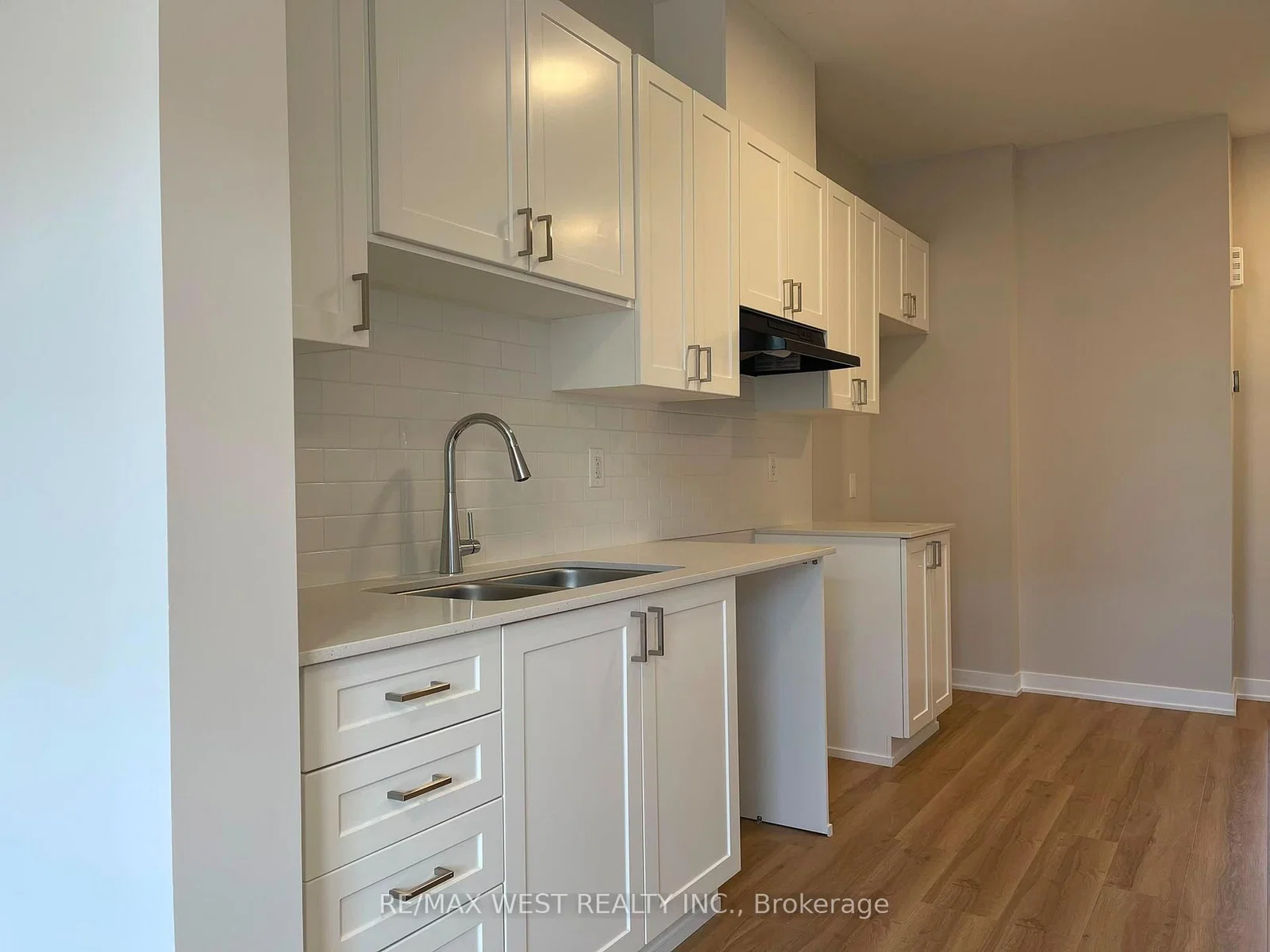 Utopie Private in Ottawa · Chapel Hill South - Orleans Village — photo 3