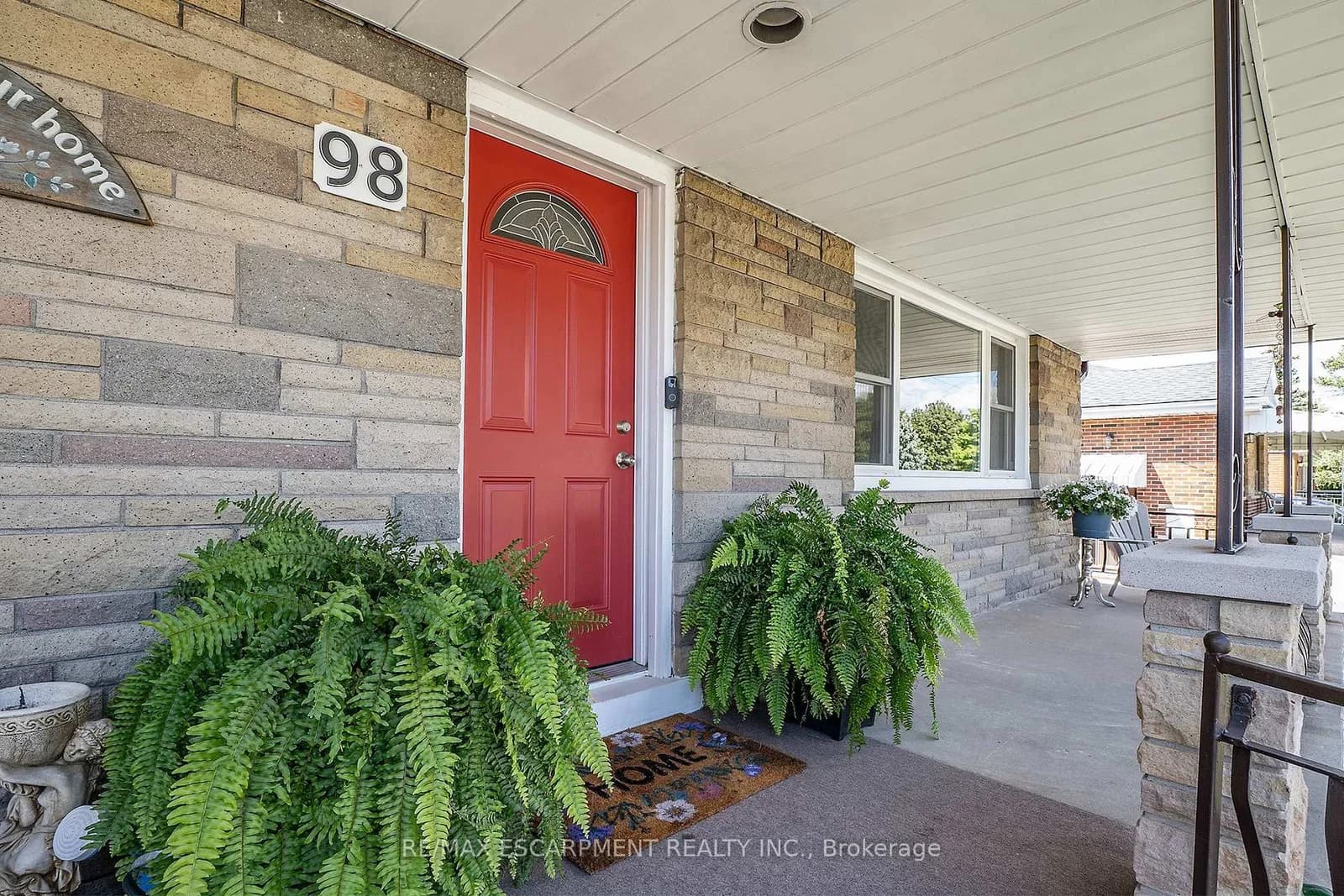 Duncombe Drive in Hamilton · Hill Park — photo 3