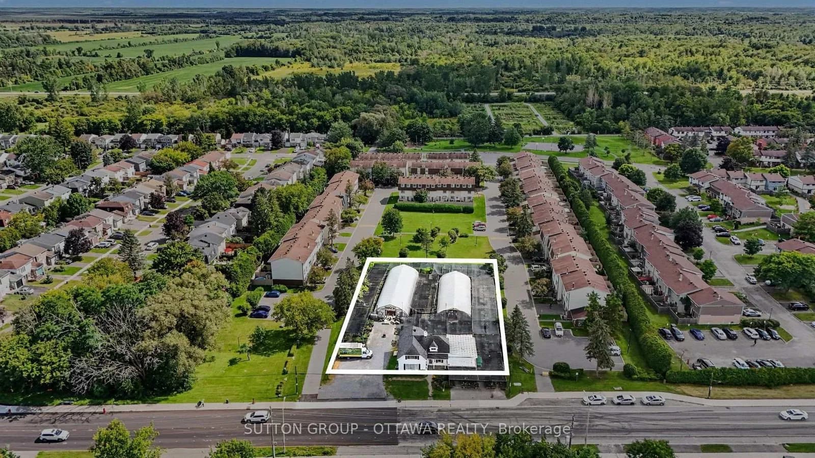 Photo of Innes Road in Ottawa · Blackburn Hamlet (South)
