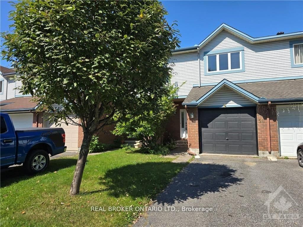 Piper Crescent in Ottawa · Kanata - Morgan's Grant/South March — photo 2