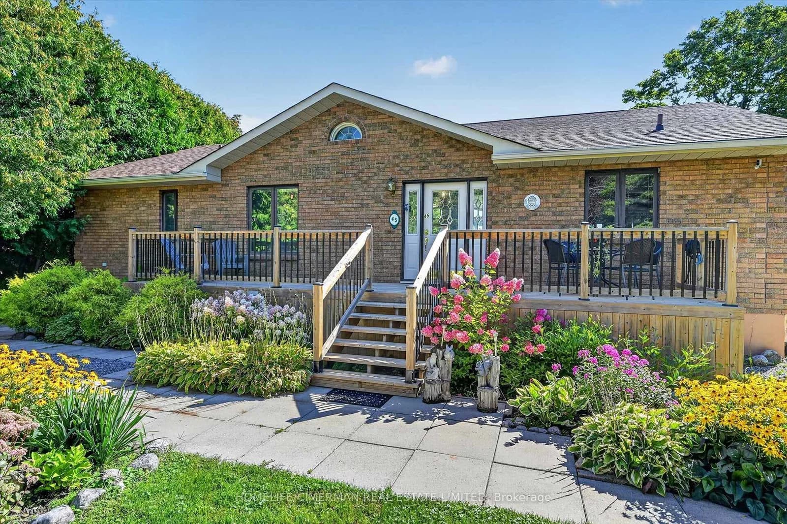 Photo of Admiral Drive in Kawartha Lakes · Fenelon