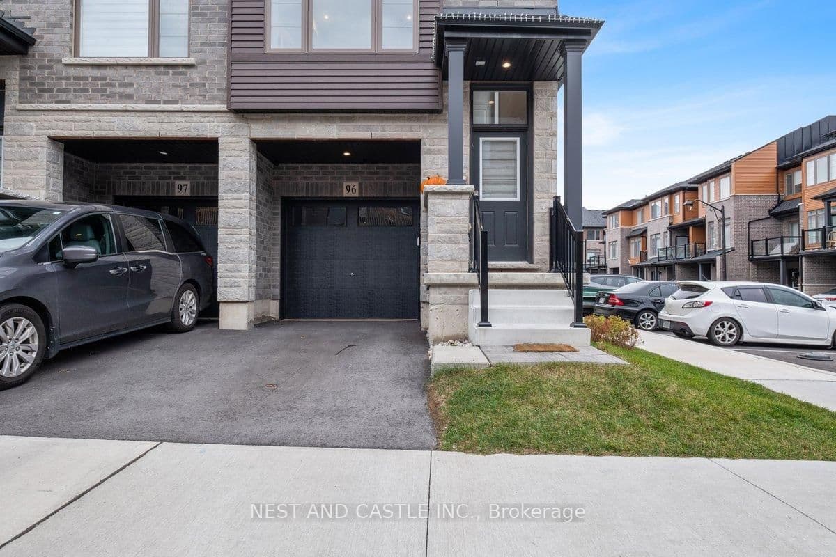 Photo of Soho Street in Hamilton · Stoney Creek Mountain